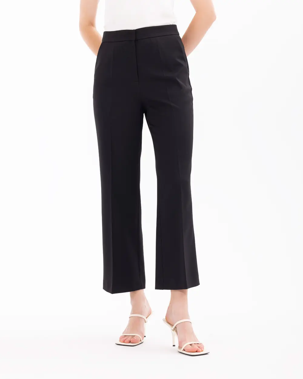 Ankle Length Pants with Pocket Detail