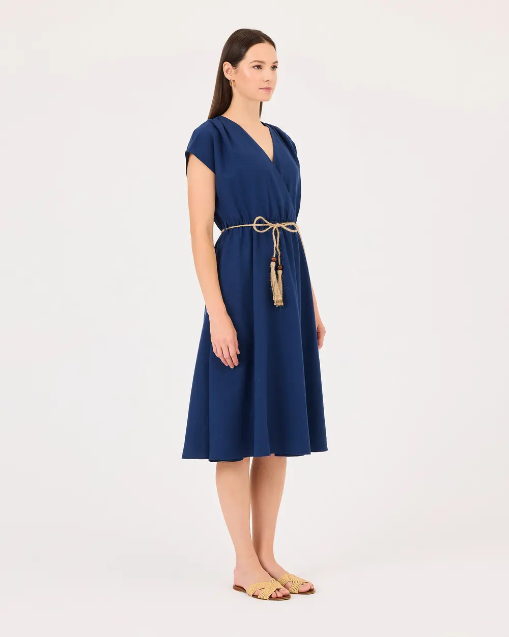 Kruvaze Yaka Beli Büzgülü Elbise