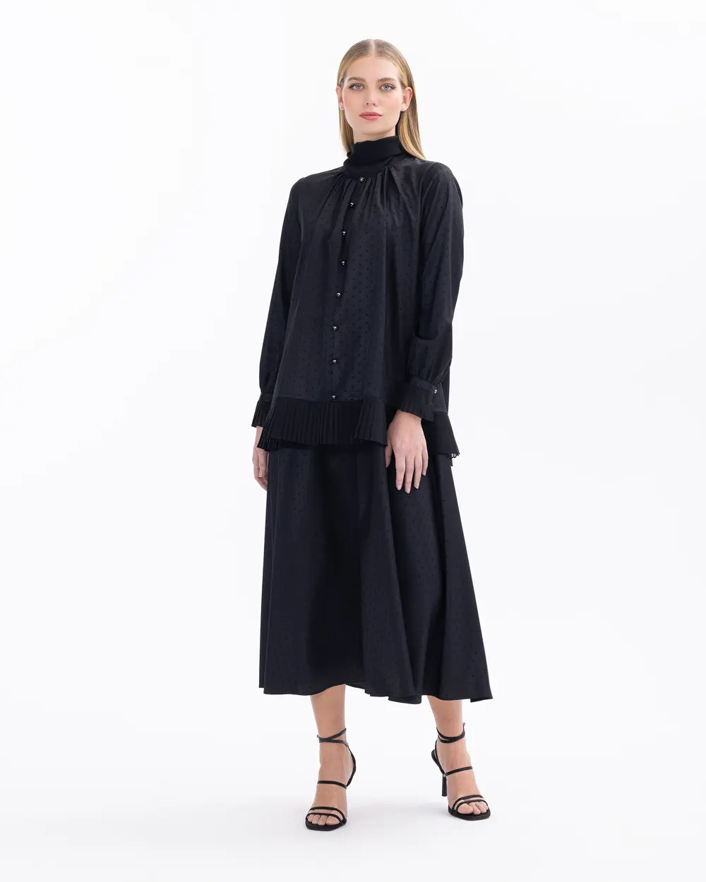 Puantiye Desen Pile Detaylı Elbise