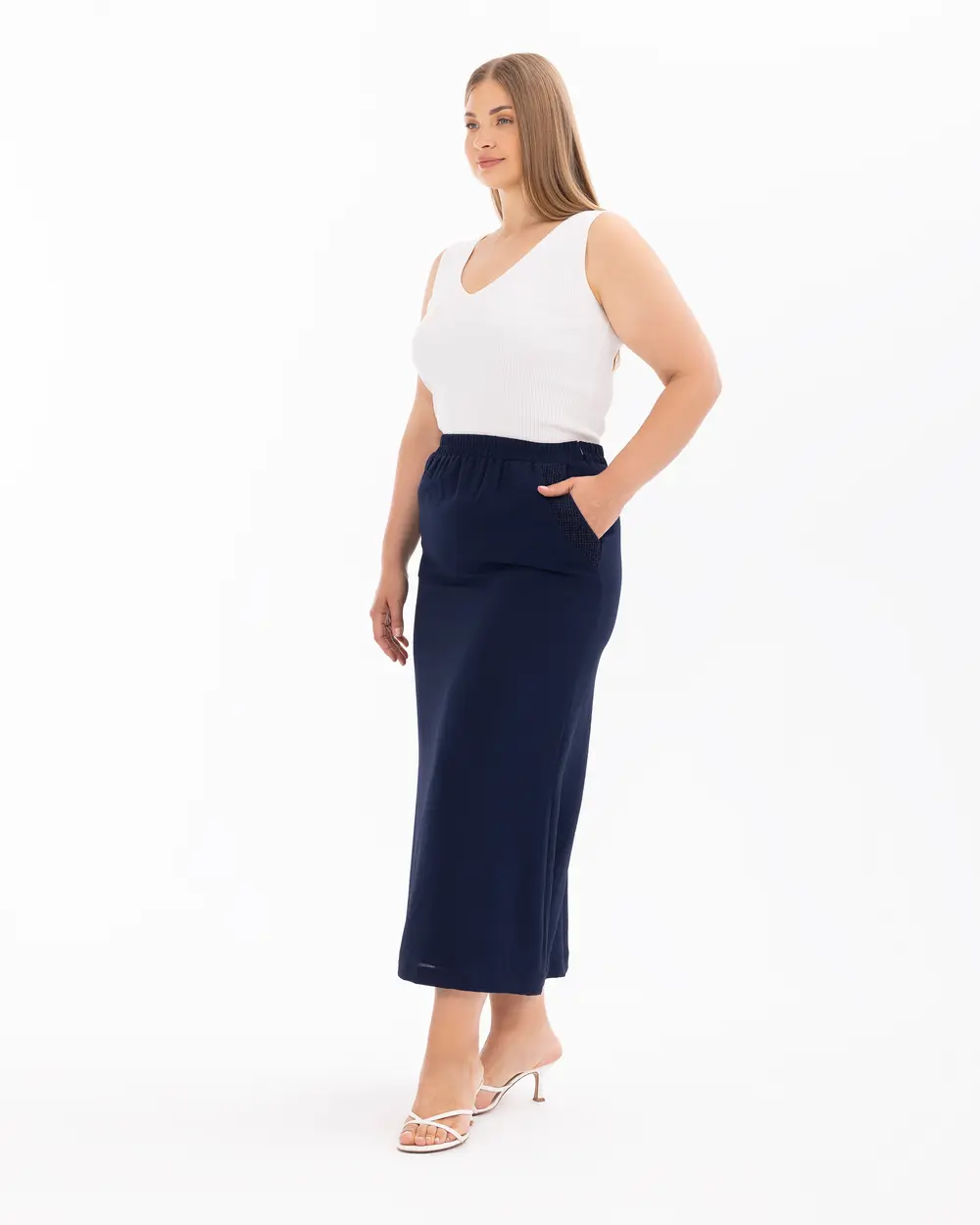 Plus Size Elastic Waist Pocket Skirt