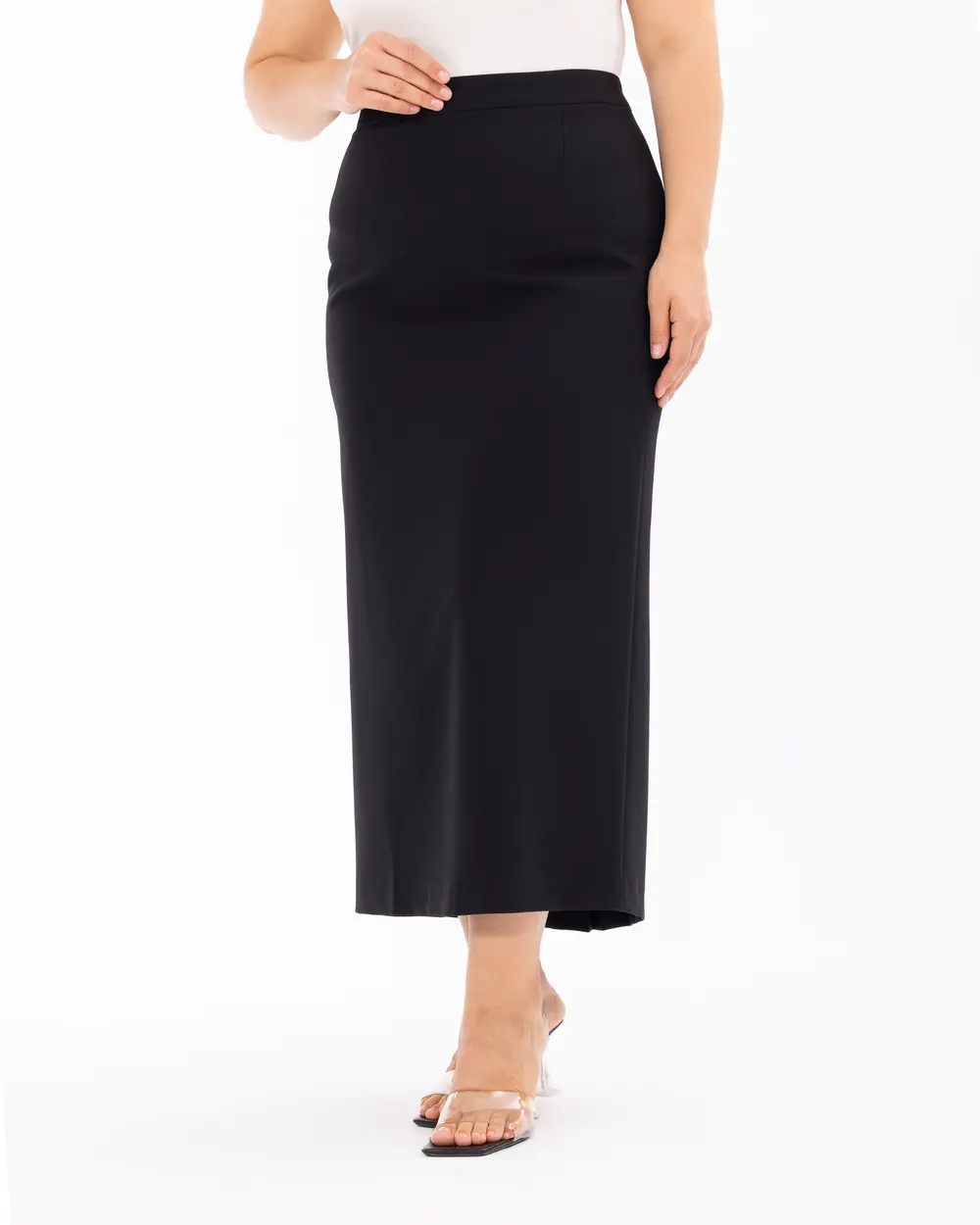 Plus Size Skirt Below the Knee