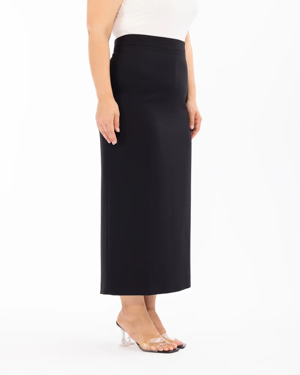 Plus Size Skirt Below the Knee