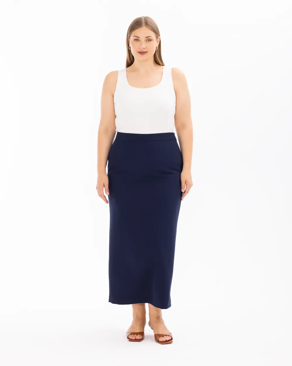 Plus Size Skirt Below the Knee