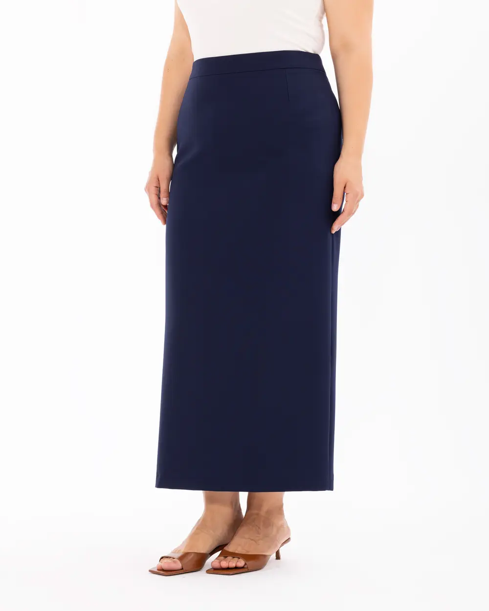 Plus Size Skirt Below the Knee