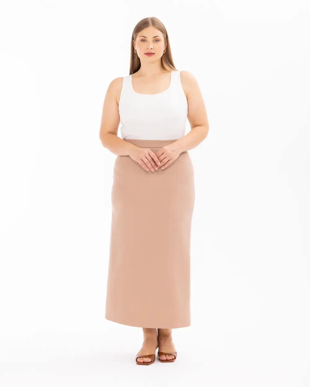 Plus Size Skirt Below the Knee