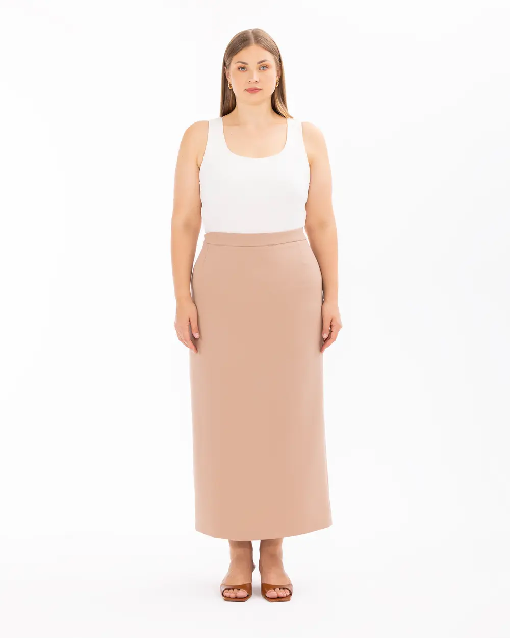 Plus Size Skirt Below the Knee