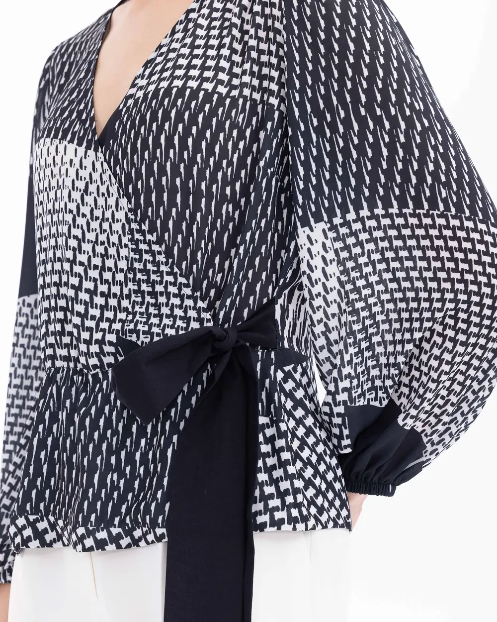 Geometric Patterned Drawstring Blouse