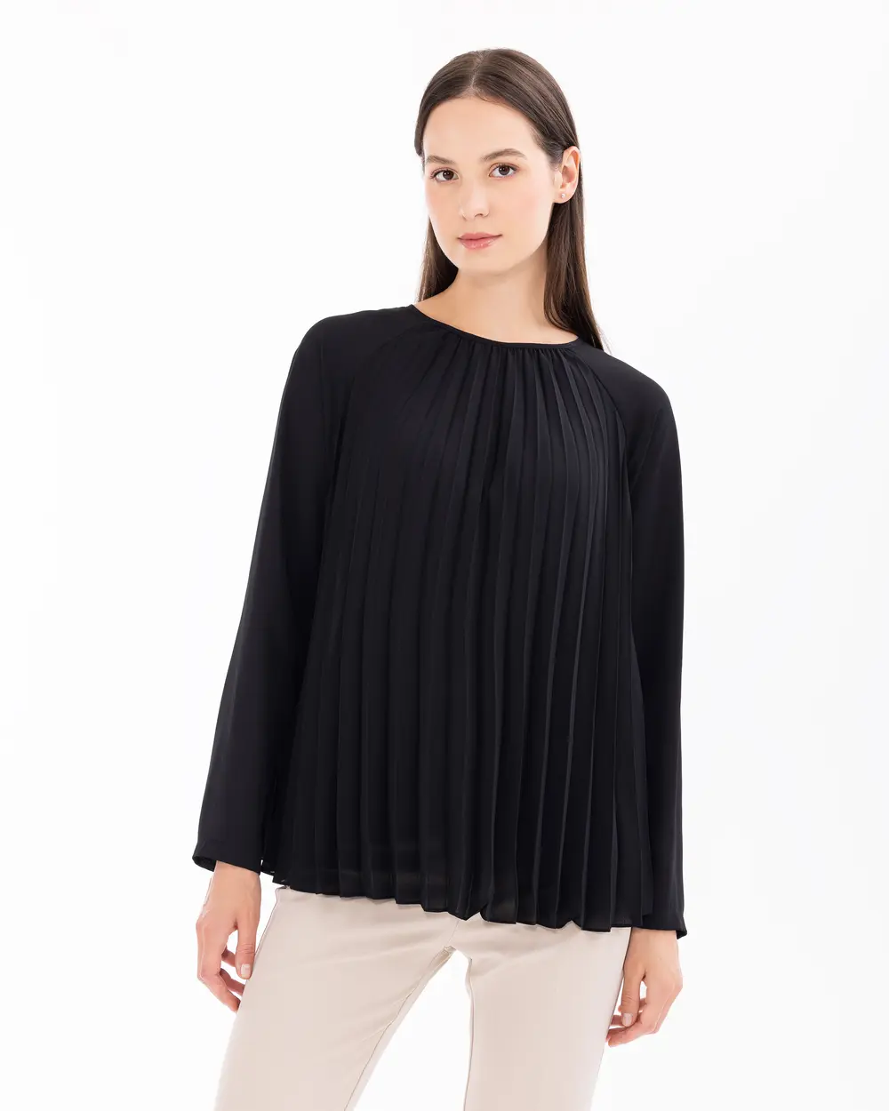 Round Neck Pleated Long Sleeve Blouse