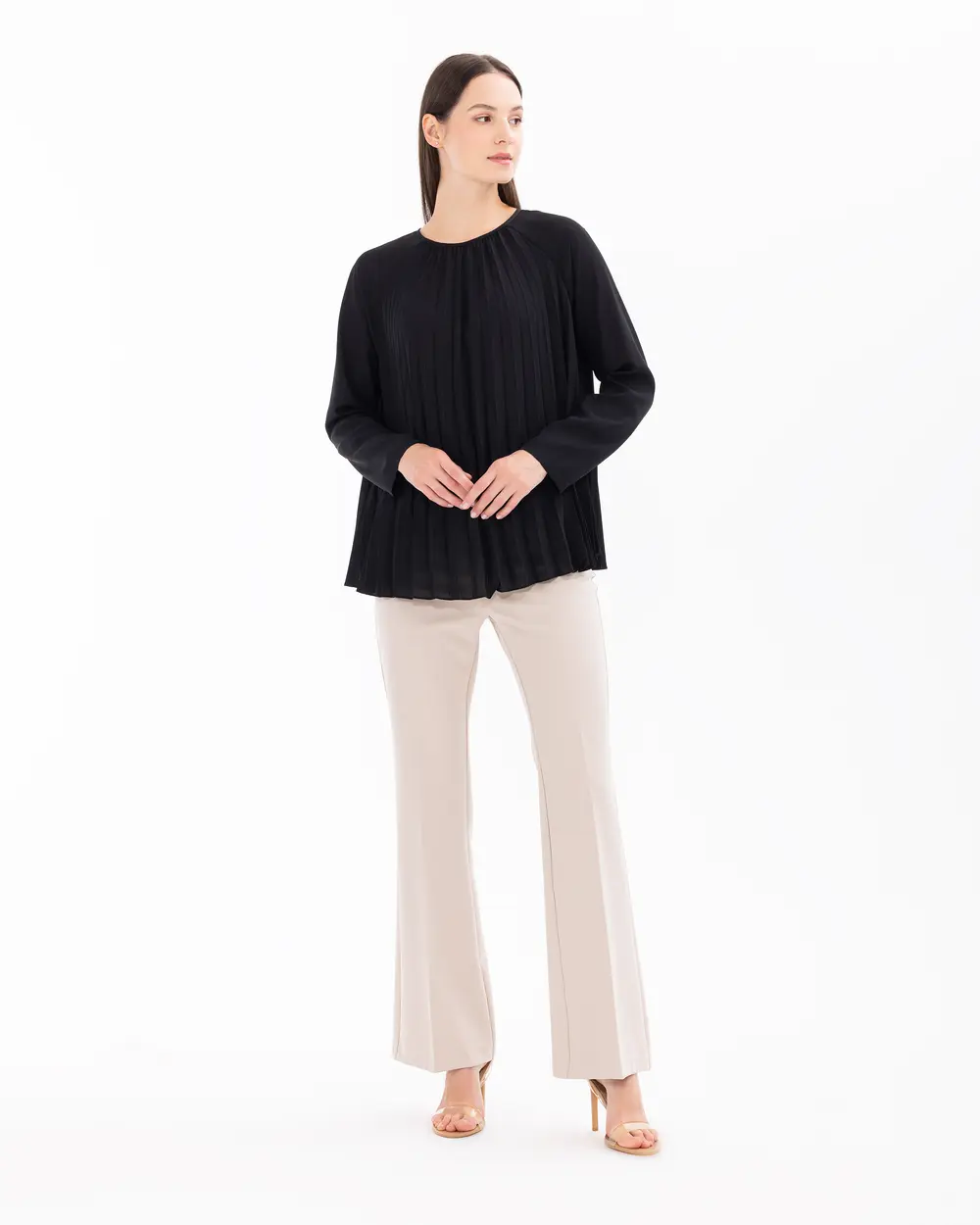 Round Neck Pleated Long Sleeve Blouse