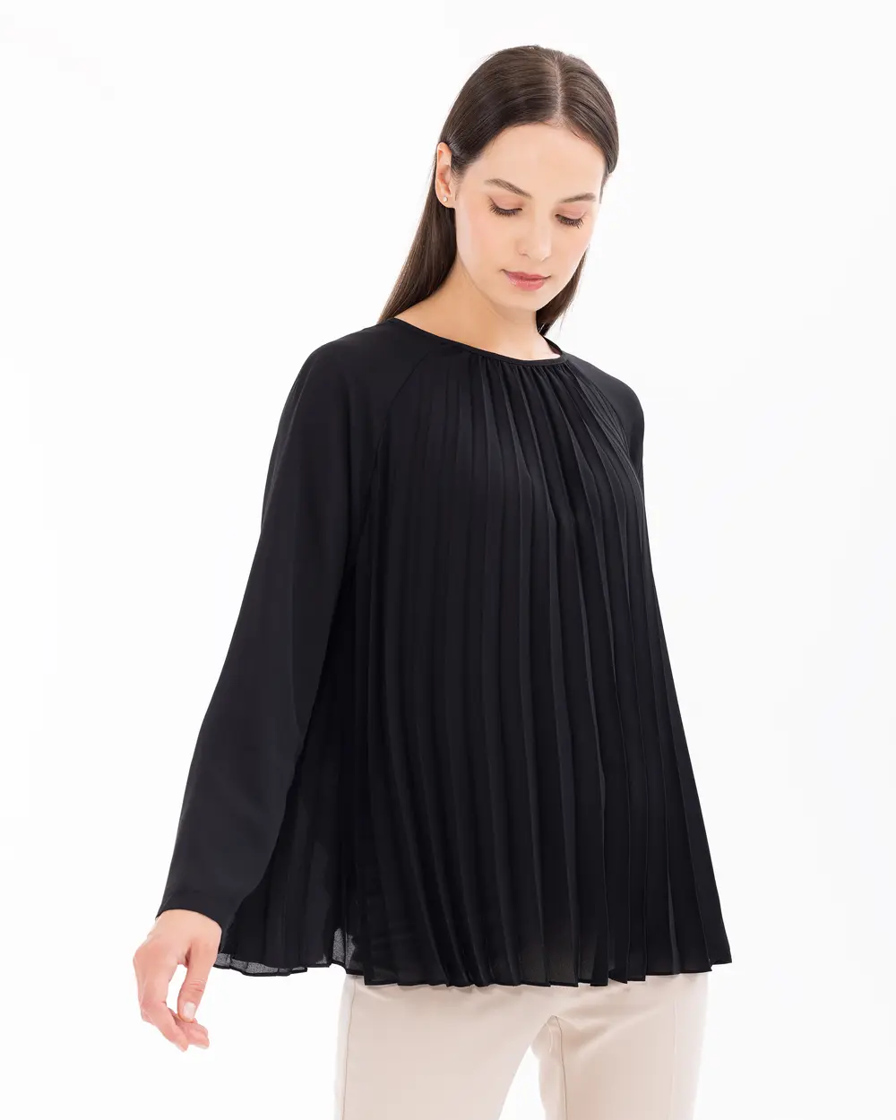 Round Neck Pleated Long Sleeve Blouse