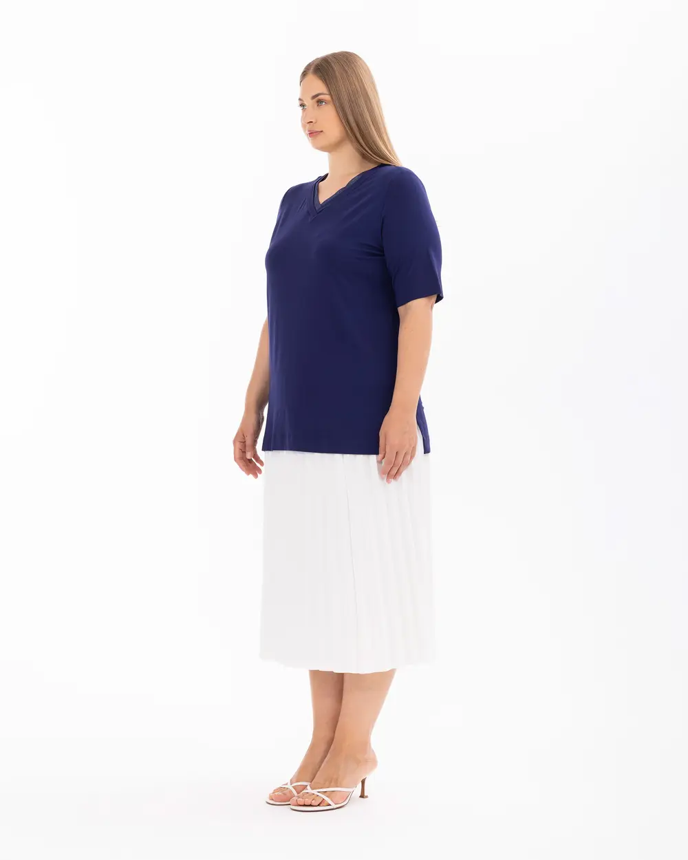 Plus Size V-Neck Under Thigh Blouse