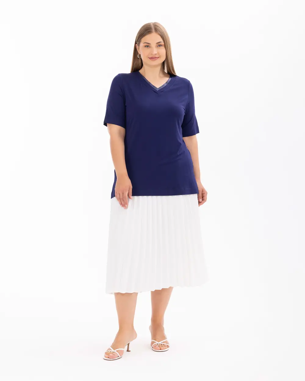 Plus Size V-Neck Under Thigh Blouse