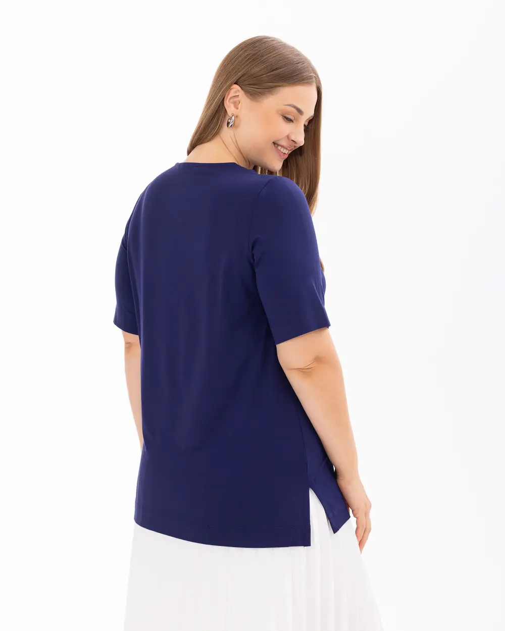 Plus Size V-Neck Under Thigh Blouse