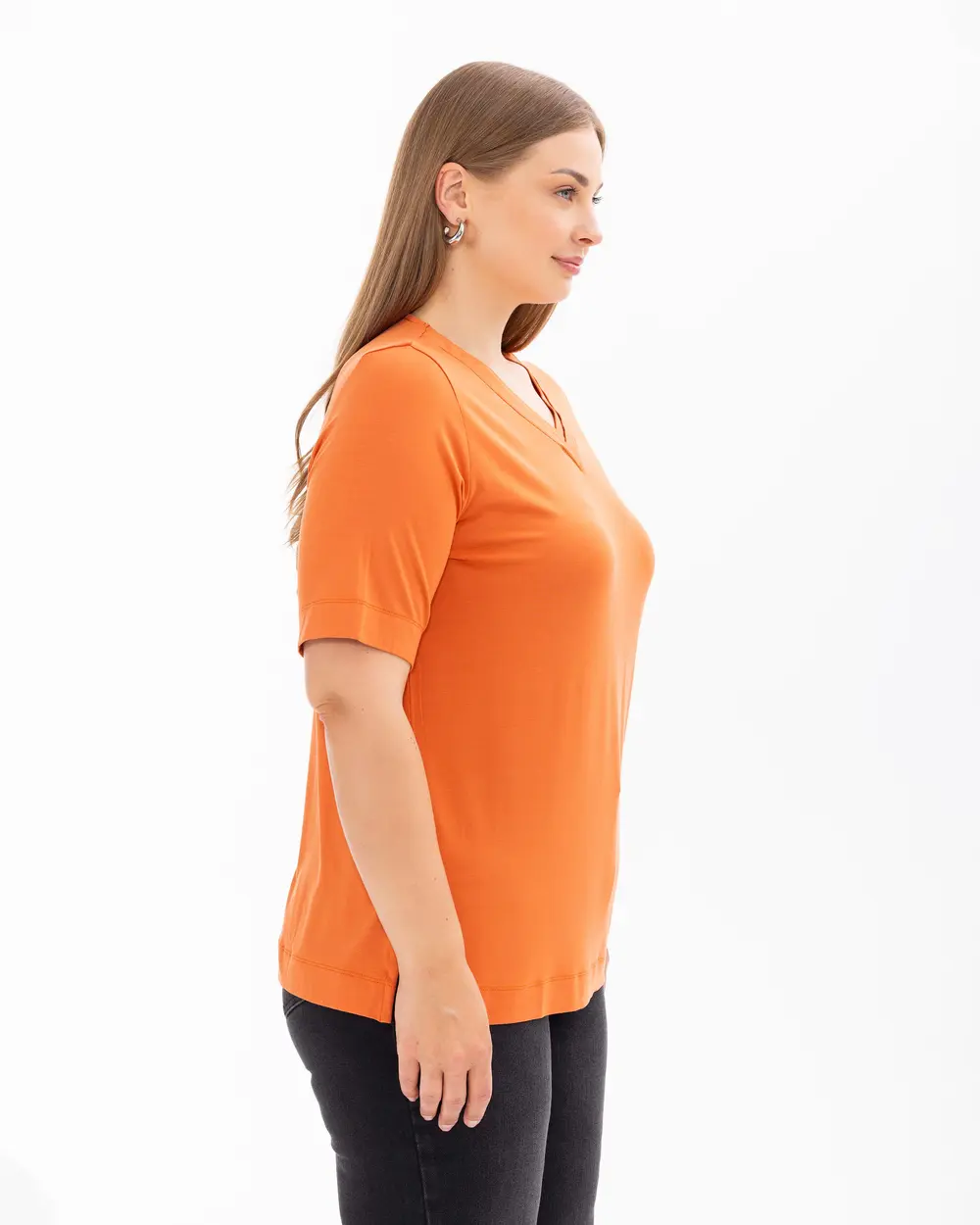 Plus Size V-Neck Under Thigh Blouse