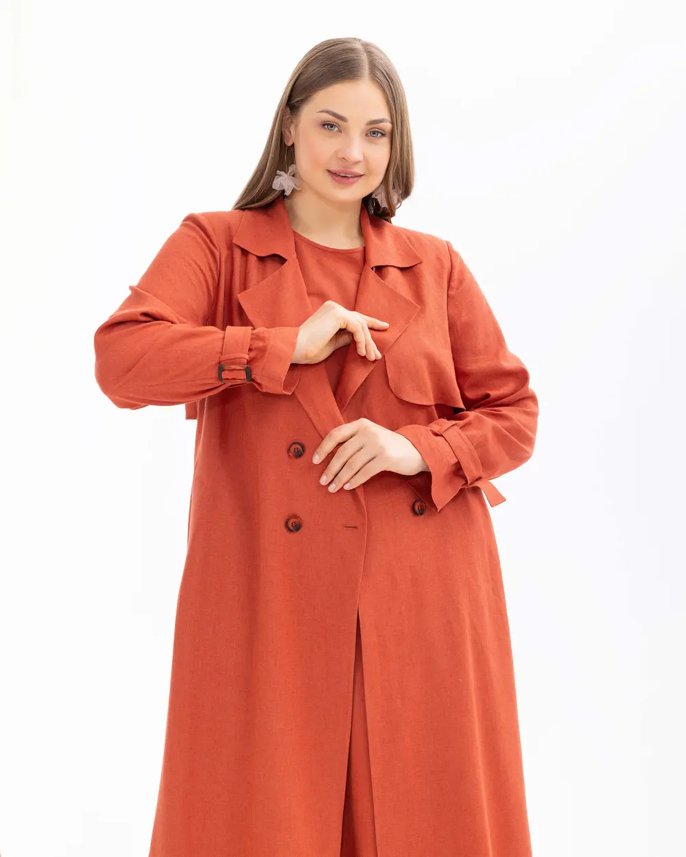 Plus Size Buttoned Linen Overcoat