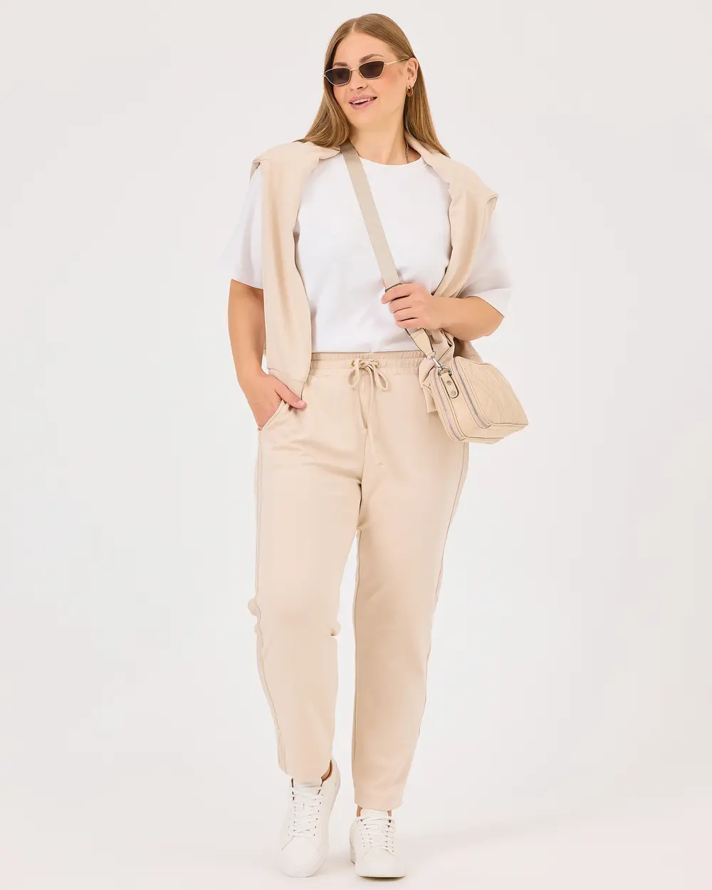 Plus Size Lace-up Sweatpants with Pockets