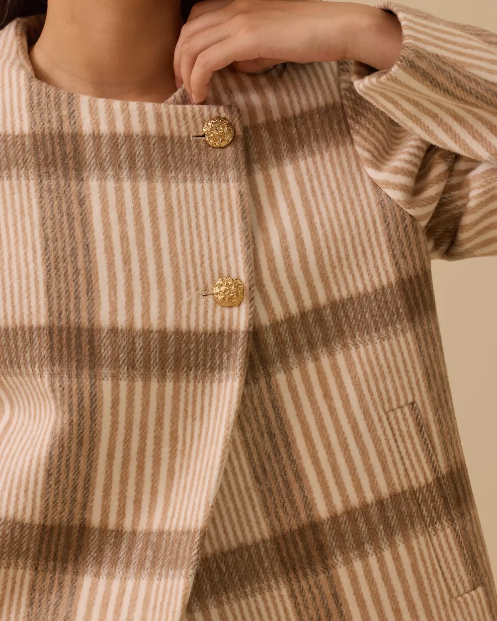 Düğmeli Cep Detaylı Bel Boy Ceket