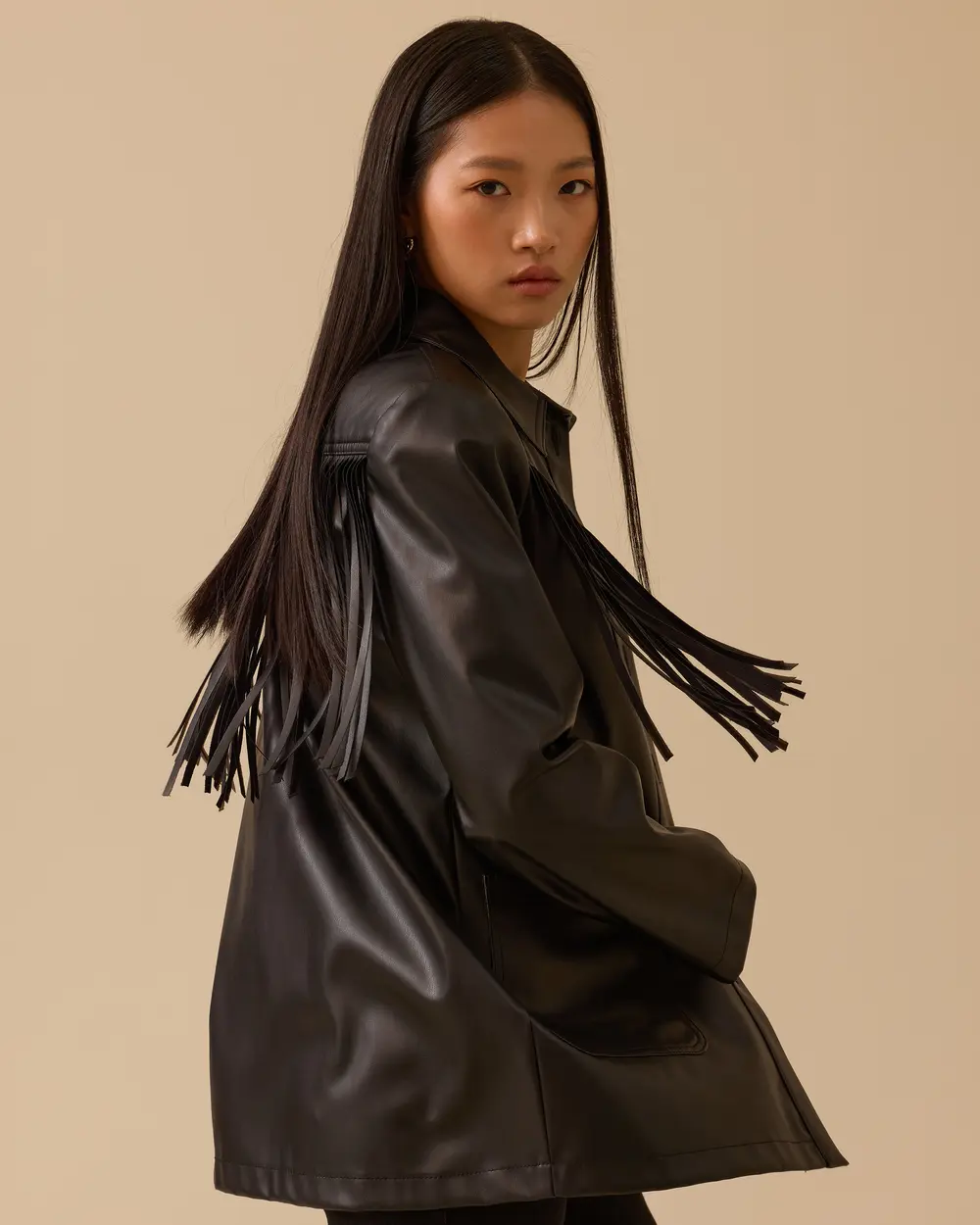 Püskül Detaylı Cepli Suni Deri Ceket