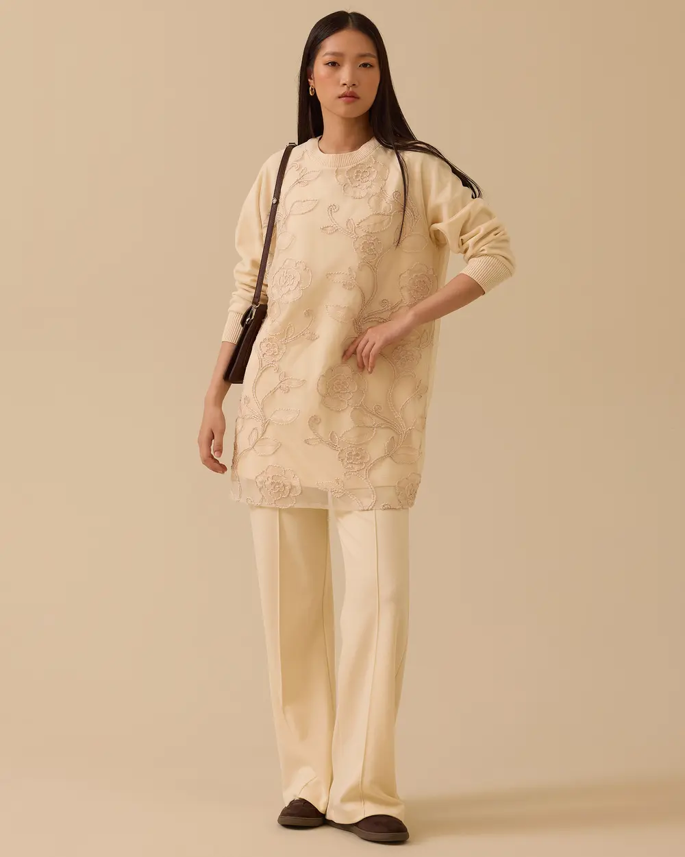 Nakışlı Tül Detaylı Bisiklet Yaka Tunik