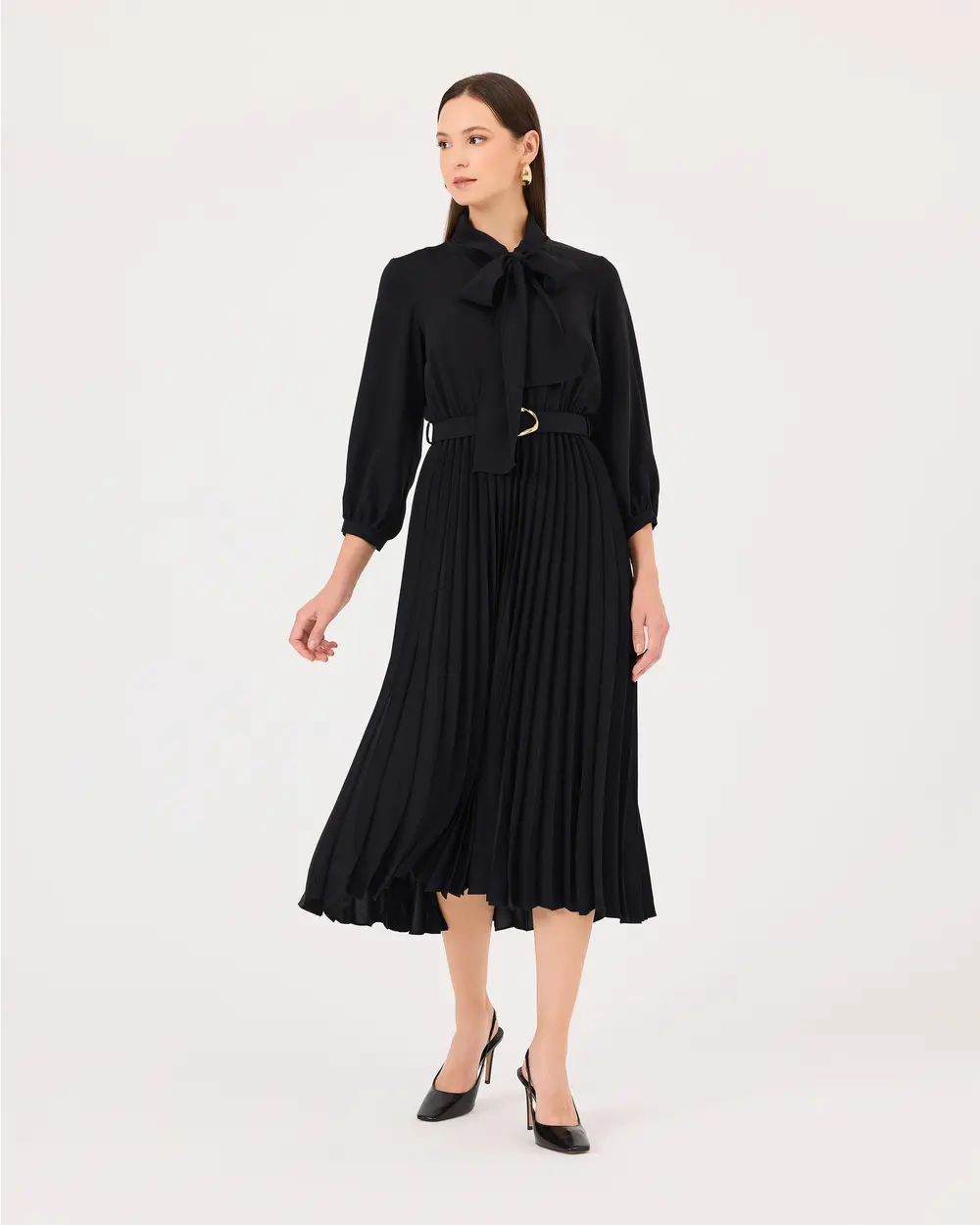 Elegant Midi Length Dress with Scarf Collar