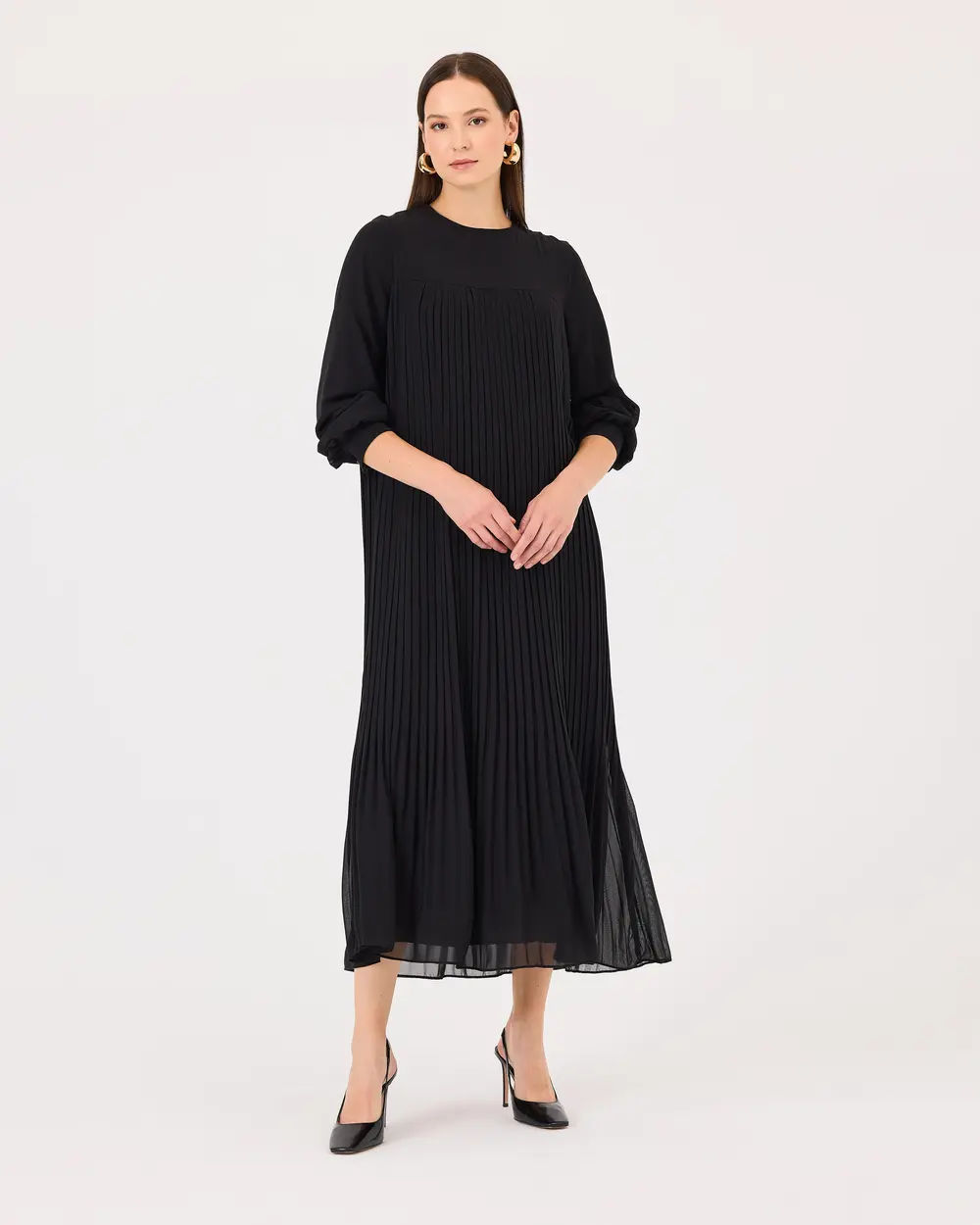 Round Neck Pleated Long Sleeve Dress