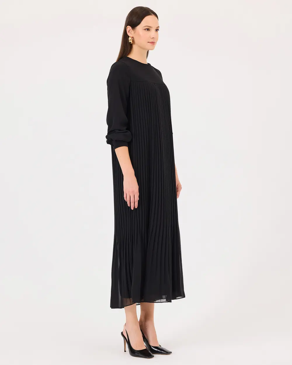 Round Neck Pleated Long Sleeve Dress