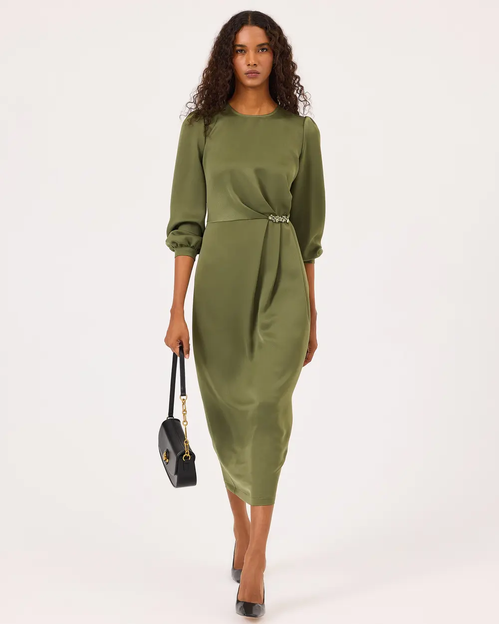 Round Neck Accessorized Long Sleeve Dress