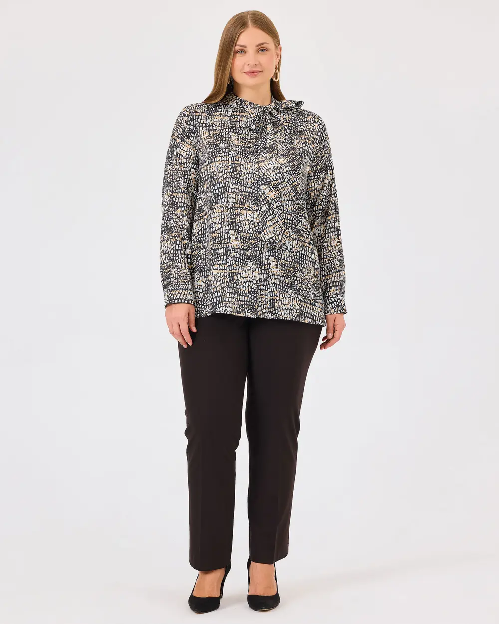 Plus Size Patterned Shirt with Tied Collar