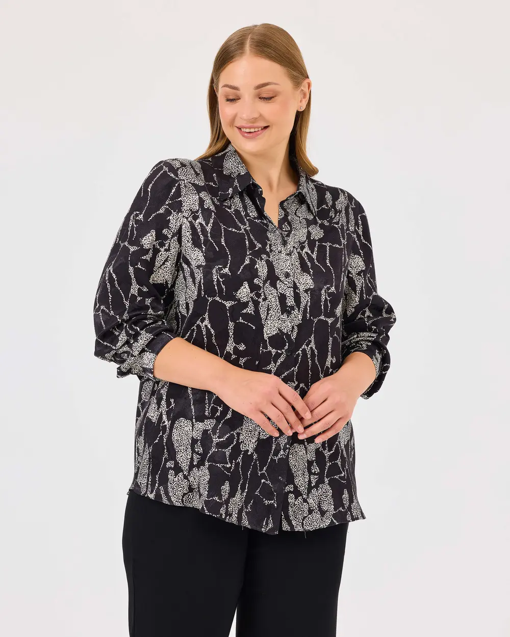 Plus Size Leopard Print Shirt