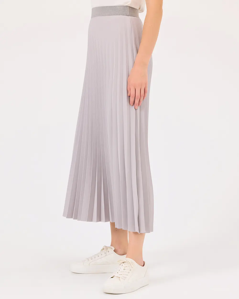 Pleated Elastic Waist Skirt