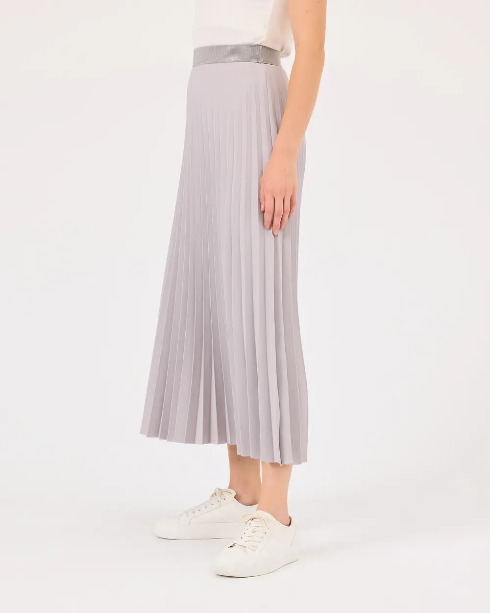 Pleated Elastic Waist Skirt