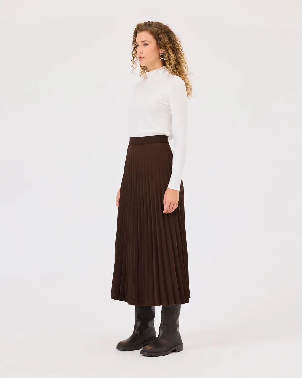 Pleated Elastic Waist Skirt