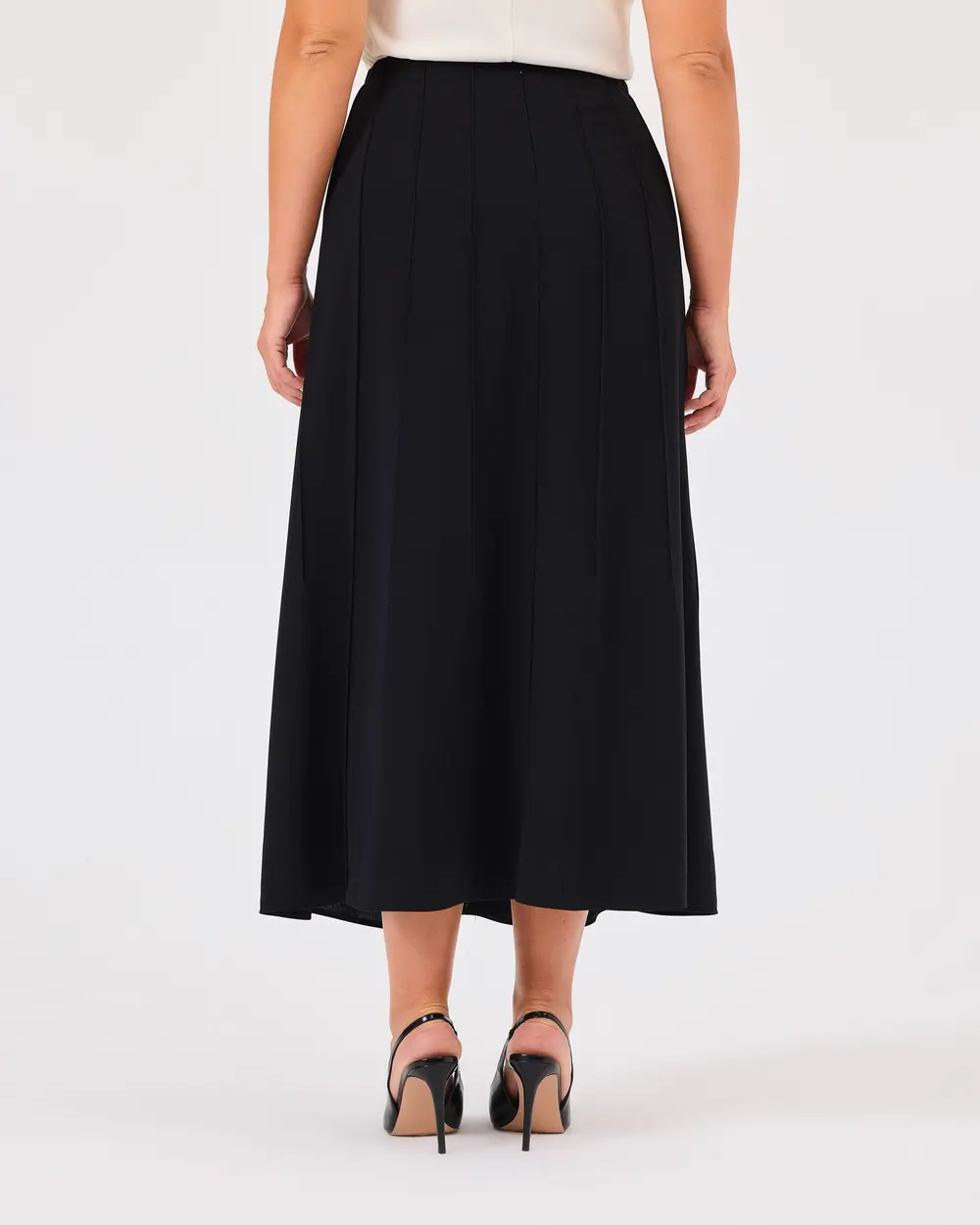 Plus Size Pleated Skirt with Zipper Detail