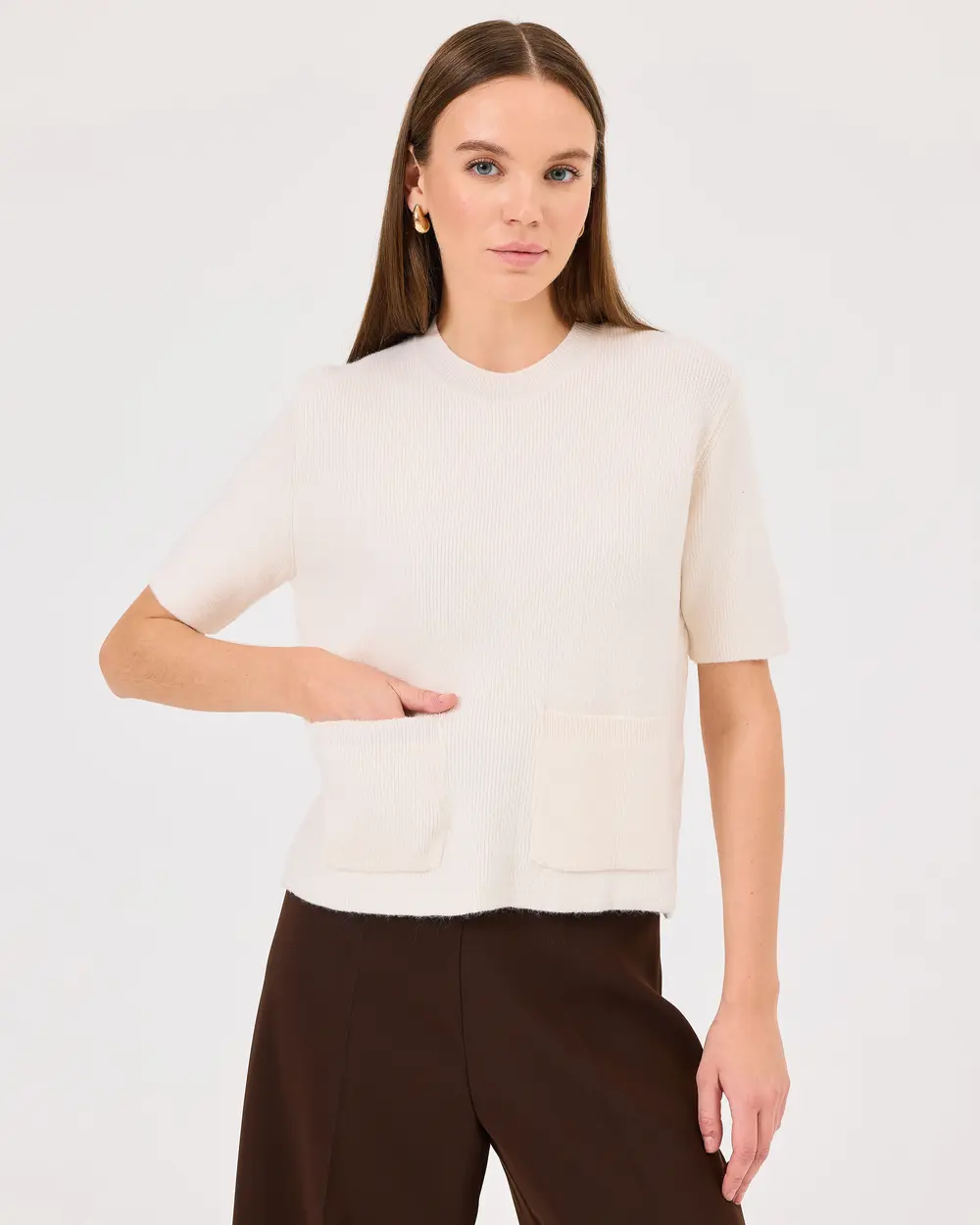 Round Neck Waist Length Sweater Blouse with Pockets