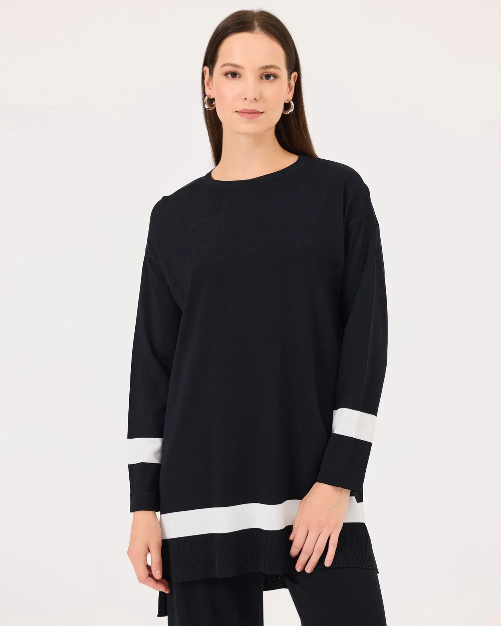 Round Neck Ribbon Detailed Sweater Tunic