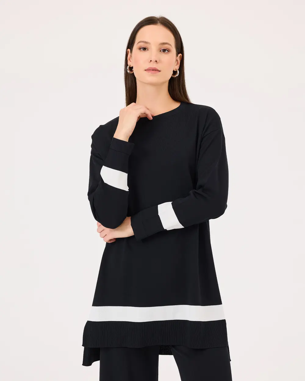 Round Neck Ribbon Detailed Sweater Tunic