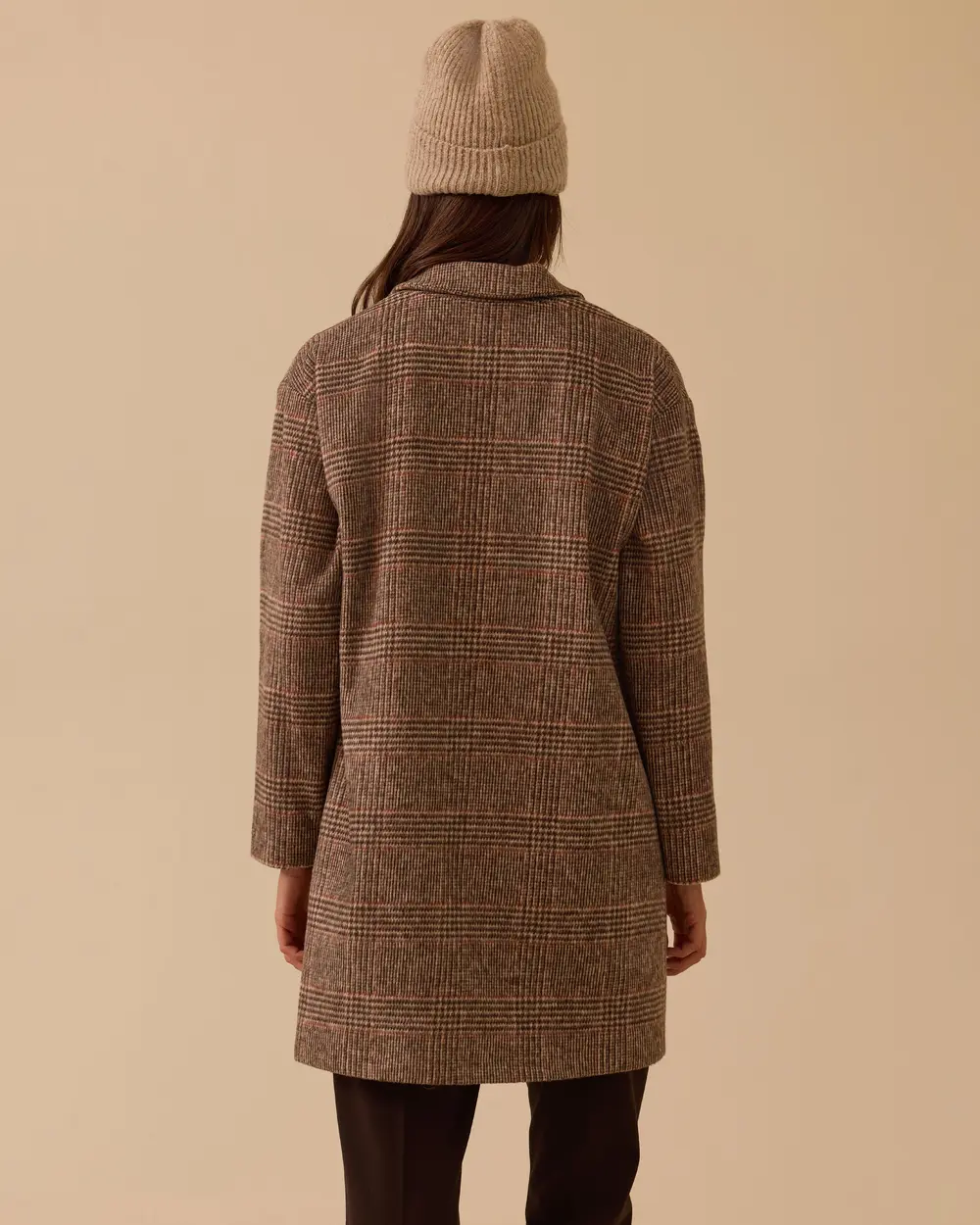 Ekose Desenli Cepli Püskül Detaylı Kaban