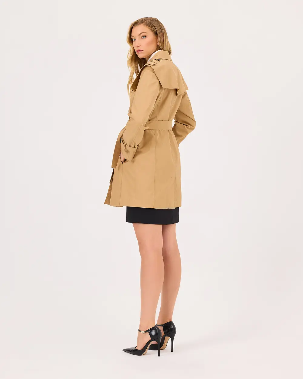 Buttoned Trench Coat with Belt