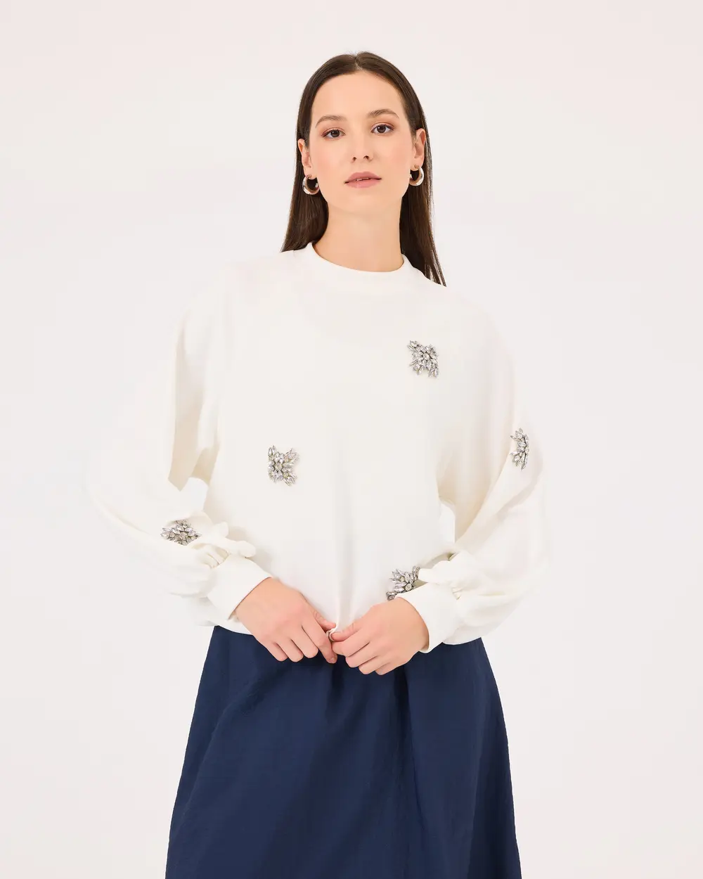 Yuvarlak Yaka Taşlı Sweatshirt