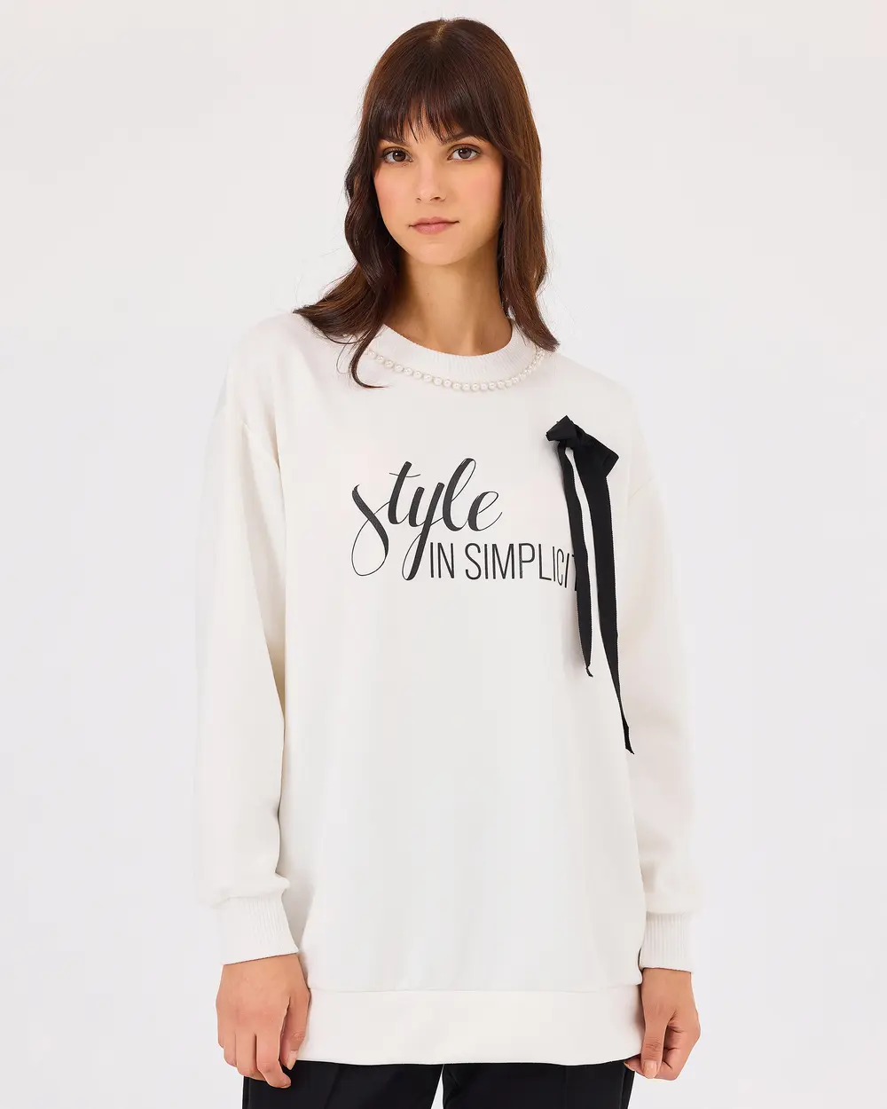 Printed Sweatshirt with Pearl Detailed Accessories