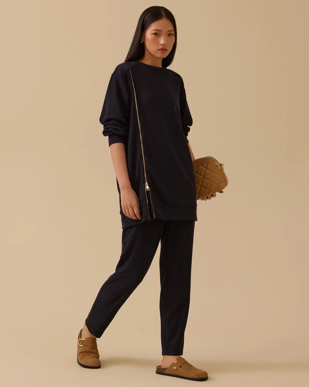 Fermuar Detaylı Yuvarlak Yaka Sweatshirt