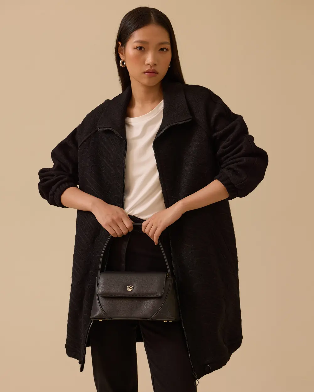 Nakışlı Fermuar Detaylı Kap