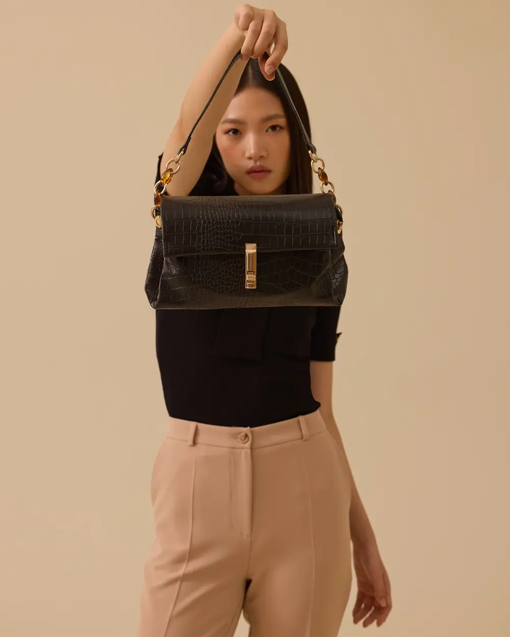 Kroko Desenli Zincir Detaylı Askılı Çanta