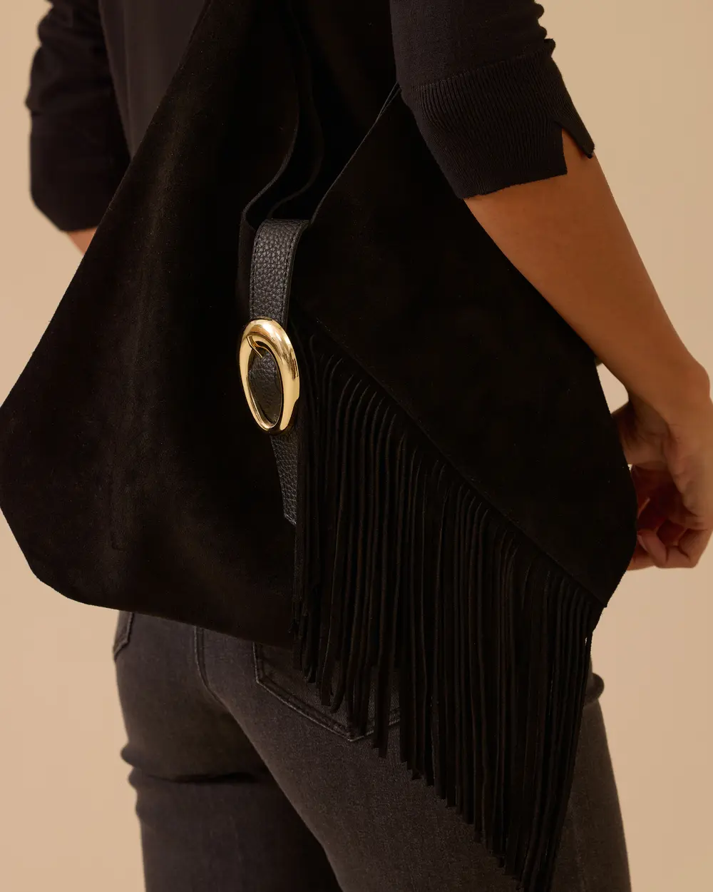 Püskül Detaylı Süet Çanta