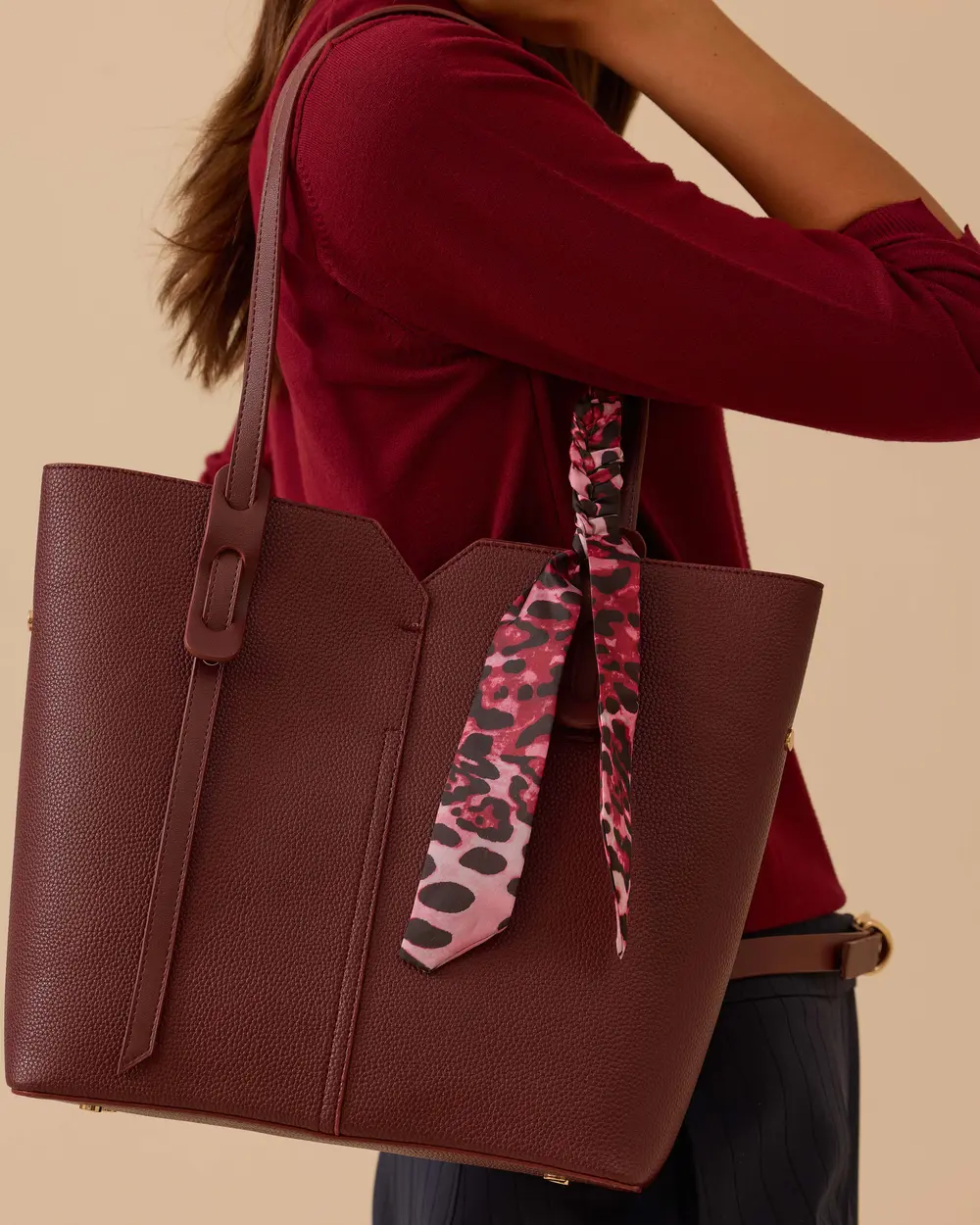 Fular Detaylı Omuz Çantası