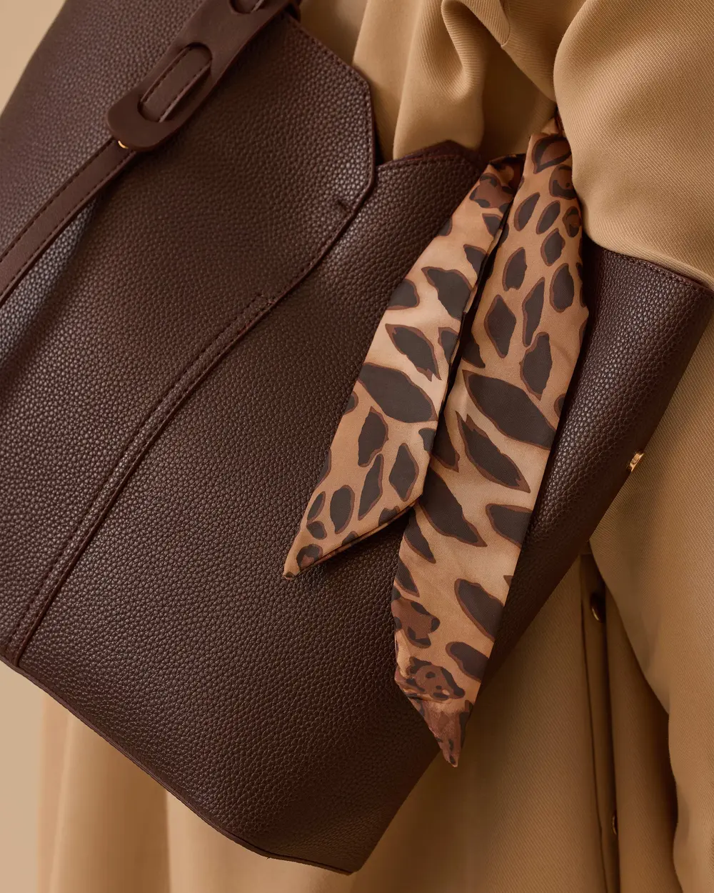 Fular Detaylı Omuz Çantası