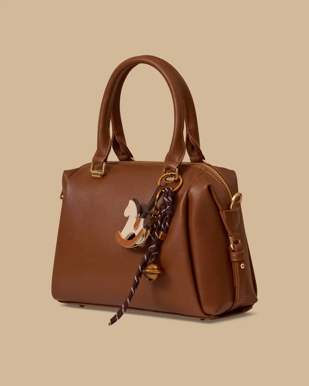 Aksesuarlı Tek Fermuarlı Omuz Çantası