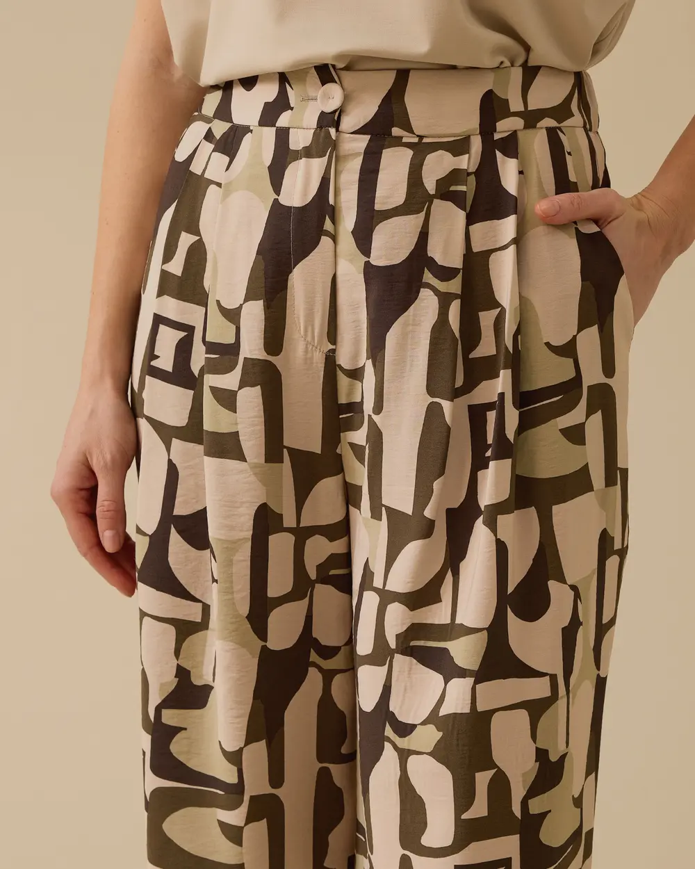 Desenli Geniş Paça Cepli Pantolon