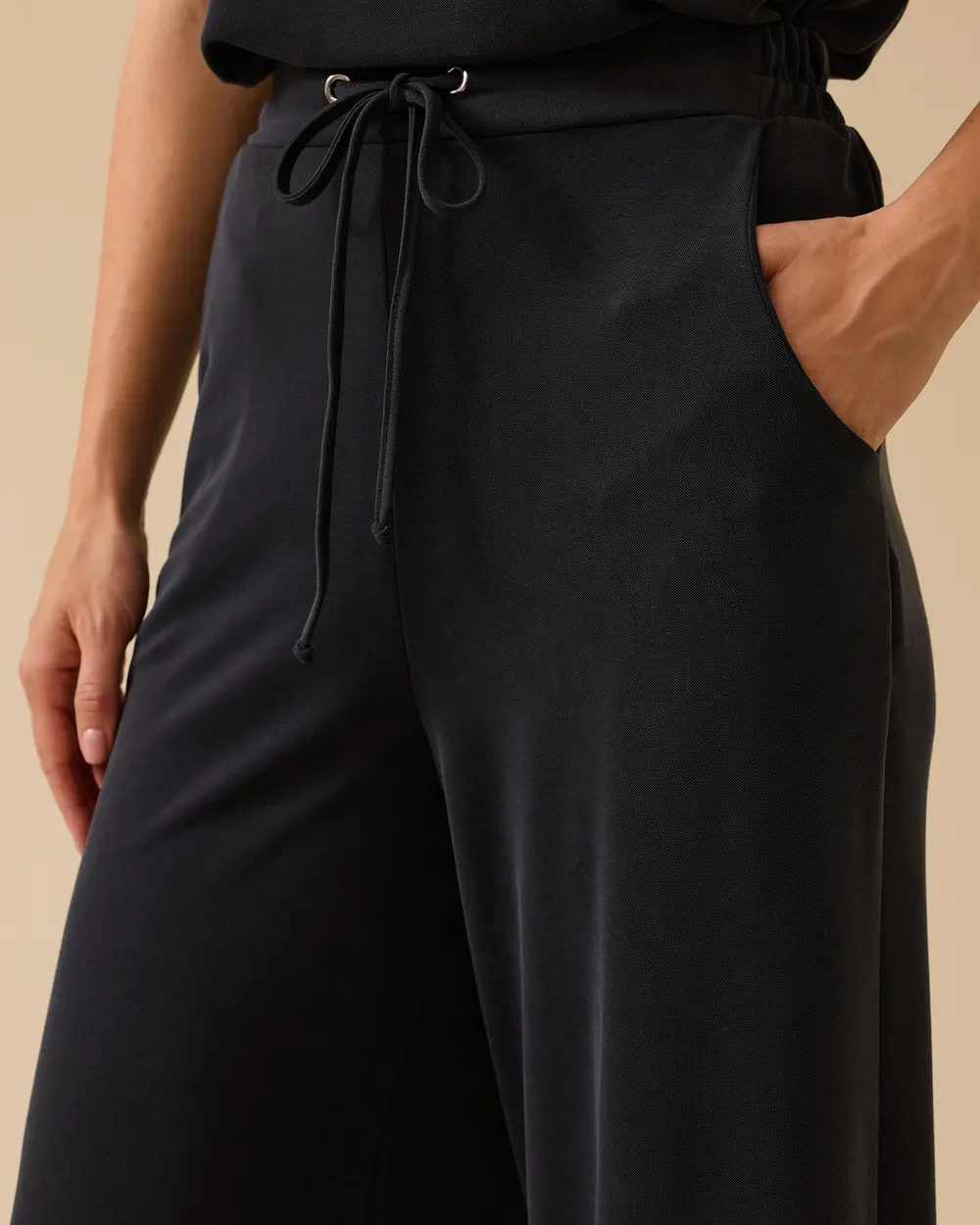 Wide Leg Relaxed Fit Pants