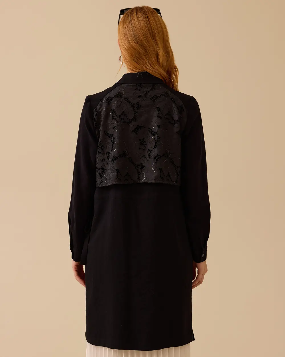 Dantel Garnili Beli Bağcıklı Cepli Tunik